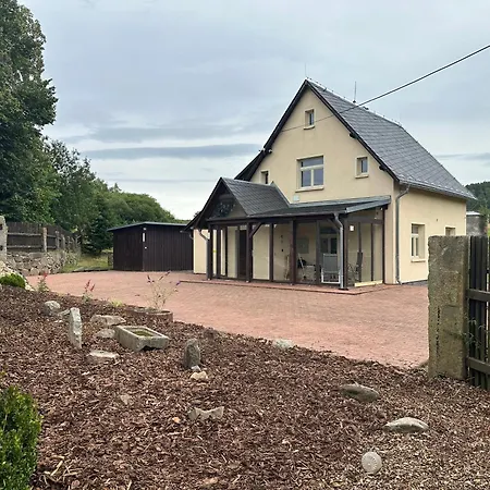 Na Soutoku Villa Lobendava